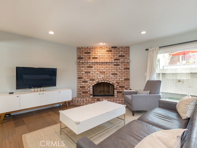 2016 Vanderbilt Lane, Redondo Beach, California 90278, 2 Bedrooms Bedrooms, ,2 BathroomsBathrooms,Residential,Sold,Vanderbilt,SB19062671