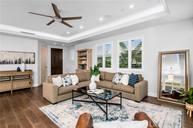 2204 Bataan Road, Redondo Beach, California 90278, 4 Bedrooms Bedrooms, ,4 BathroomsBathrooms,Residential,Sold,Bataan,SB21148388