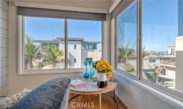 2300 Manhattan Avenue, Manhattan Beach, California 90266, 3 Bedrooms Bedrooms, ,2 BathroomsBathrooms,Residential,Sold,Manhattan,SB19057748