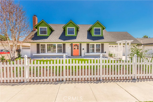 Photo of 1580 W Orangewood Avenue, Anaheim, CA 92802