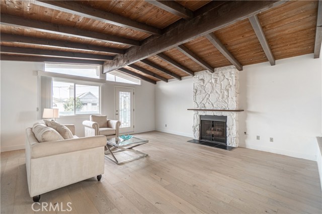 1752 Dixon Street, Redondo Beach, California 90278, 3 Bedrooms Bedrooms, ,2 BathroomsBathrooms,Residential,Sold,Dixon,SB20168858