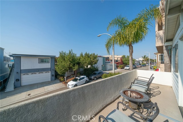 632 Loma Drive, Hermosa Beach, California 90254, ,Residential Income,Sold,Loma,SB20246374