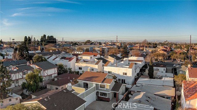 2215 Huntington Lane, Redondo Beach, California 90278, 3 Bedrooms Bedrooms, ,2 BathroomsBathrooms,Residential,Sold,Huntington,PW21010737