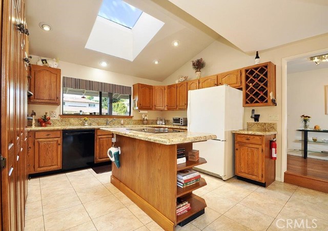 28520 Meadowmist Drive, Rancho Palos Verdes, California 90275, 3 Bedrooms Bedrooms, ,1 BathroomBathrooms,Residential,Sold,Meadowmist Drive,PV17261622