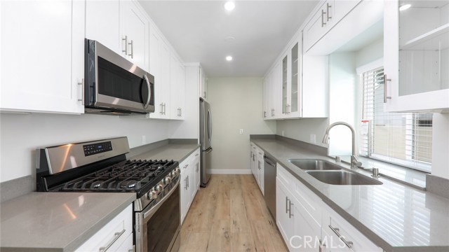 2614 Alvord Lane, Redondo Beach, California 90278, 3 Bedrooms Bedrooms, ,2 BathroomsBathrooms,Residential,Sold,Alvord,PV21014455