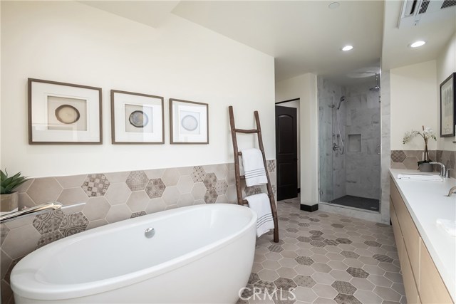 636 Vincent Park, Redondo Beach, California 90277, 3 Bedrooms Bedrooms, ,2 BathroomsBathrooms,Residential,Sold,Vincent Park,SB19274738