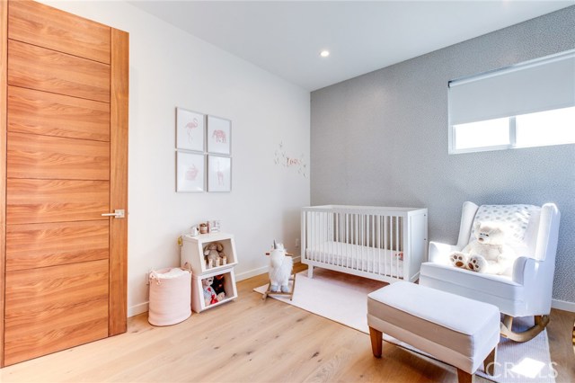 728 Lucia Avenue, Redondo Beach, California 90277, 4 Bedrooms Bedrooms, ,2 BathroomsBathrooms,Residential,Sold,Lucia,SB19142889