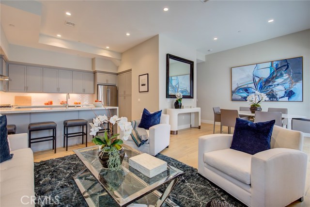 1920 Pacific Coast Highway, Redondo Beach, California 90277, 3 Bedrooms Bedrooms, ,2 BathroomsBathrooms,Residential,Sold,Pacific Coast Highway,OC20084658