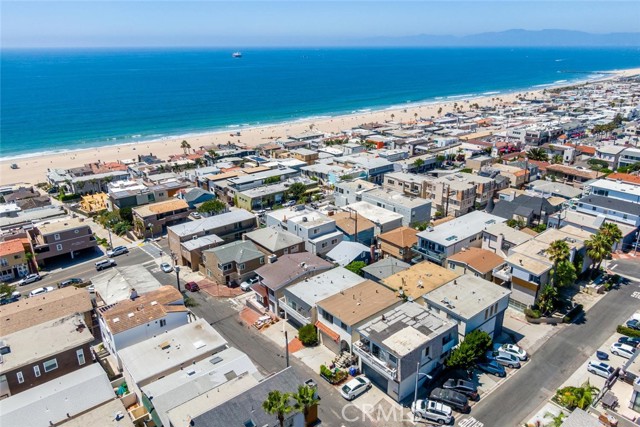 323 34th Street, Manhattan Beach, California 90266, ,Residential Income,Sold,34th,SB21063659