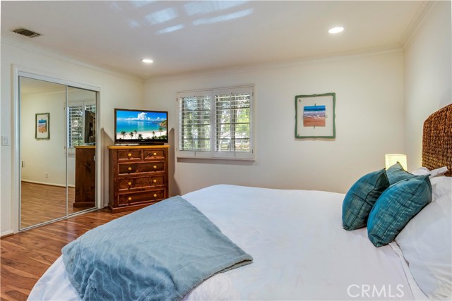 1109 Valley Drive, Hermosa Beach, California 90254, 2 Bedrooms Bedrooms, ,2 BathroomsBathrooms,Residential,Sold,Valley,SB17110855