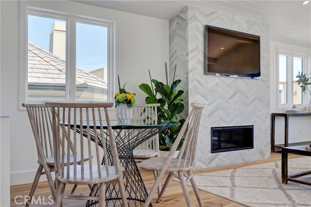 436 27th Street, Manhattan Beach, California 90266, 4 Bedrooms Bedrooms, ,4 BathroomsBathrooms,Residential,Sold,27th,SB19108994