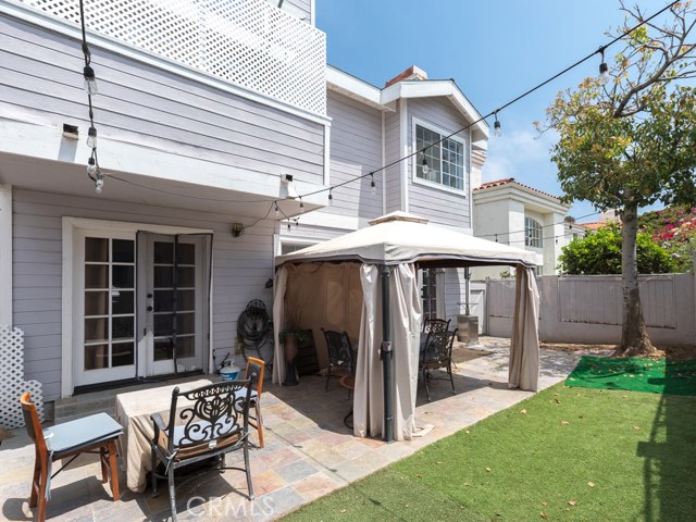 1112 Vincent Street, Redondo Beach, California 90277, 3 Bedrooms Bedrooms, ,2 BathroomsBathrooms,Residential,Sold,Vincent,SB18191775