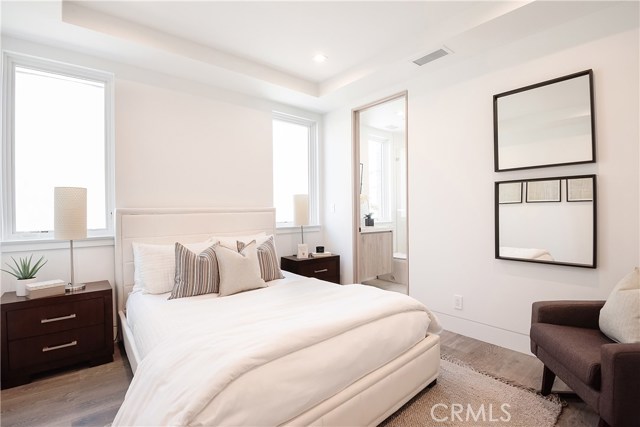 705 Crest Drive, Manhattan Beach, California 90266, 5 Bedrooms Bedrooms, ,2 BathroomsBathrooms,Residential,Sold,Crest,SB20098855