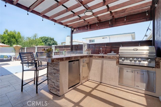 1919 Speyer Lane, Redondo Beach, California 90278, 4 Bedrooms Bedrooms, ,2 BathroomsBathrooms,Residential,Sold,Speyer,SB20135266