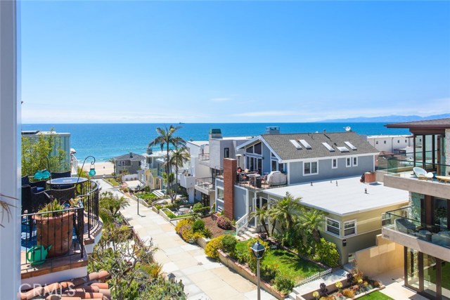 208 20th Street, Manhattan Beach, California 90266, 5 Bedrooms Bedrooms, ,6 BathroomsBathrooms,Residential,Sold,20th,SB18086588