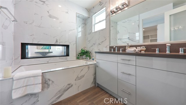 1702 Carlson Lane, Redondo Beach, California 90278, 3 Bedrooms Bedrooms, ,3 BathroomsBathrooms,Residential,Sold,Carlson,PV20186639