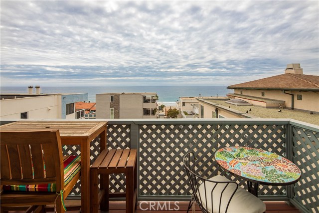 3309 Bayview Drive, Manhattan Beach, California 90266, ,Residential Income,Sold,Bayview,SB20235859