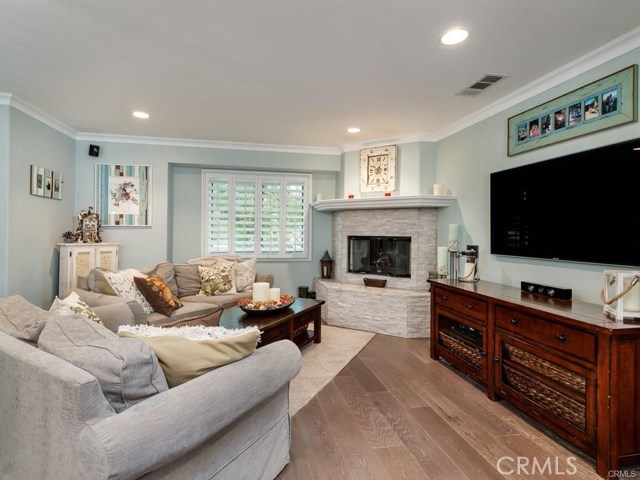 1300 Harkness Street, Manhattan Beach, California 90266, 3 Bedrooms Bedrooms, ,2 BathroomsBathrooms,Residential,Sold,Harkness,SW18033577