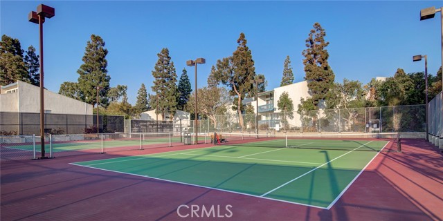 631 Prospect Avenue, Redondo Beach, California 90277, 2 Bedrooms Bedrooms, ,2 BathroomsBathrooms,Residential,Sold,Prospect,SB21042569