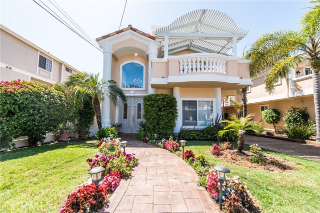 119 Juanita Avenue, Redondo Beach, California 90277, 3 Bedrooms Bedrooms, ,2 BathroomsBathrooms,Residential,Sold,Juanita,PV17089411