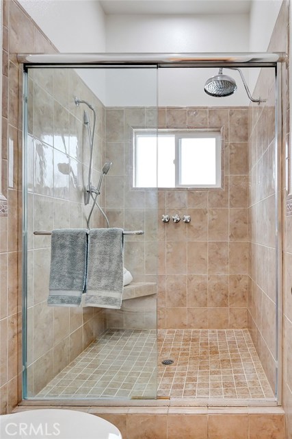 2717 182nd Place, Redondo Beach, California 90278, 4 Bedrooms Bedrooms, ,2 BathroomsBathrooms,Residential,Sold,182nd,SB20109929