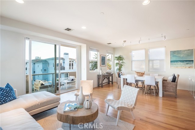 2301 Grandview Avenue, Manhattan Beach, California 90266, 3 Bedrooms Bedrooms, ,4 BathroomsBathrooms,Residential,Sold,Grandview,SB20027327