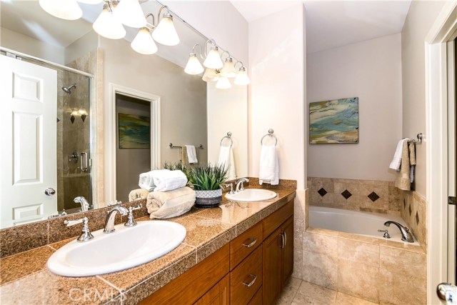 229 Aviation Pl, Manhattan Beach, California 90266, 3 Bedrooms Bedrooms, ,2 BathroomsBathrooms,Residential,Sold,Aviation Pl,PW20139200