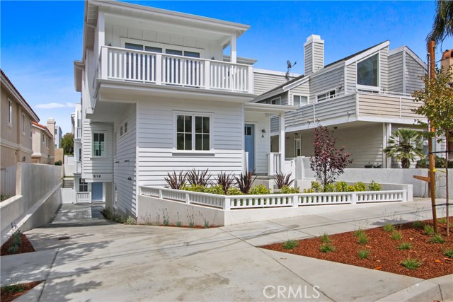 512 Irena, Redondo Beach, California 90277, 4 Bedrooms Bedrooms, ,2 BathroomsBathrooms,Residential,Sold,Irena,SB20156478