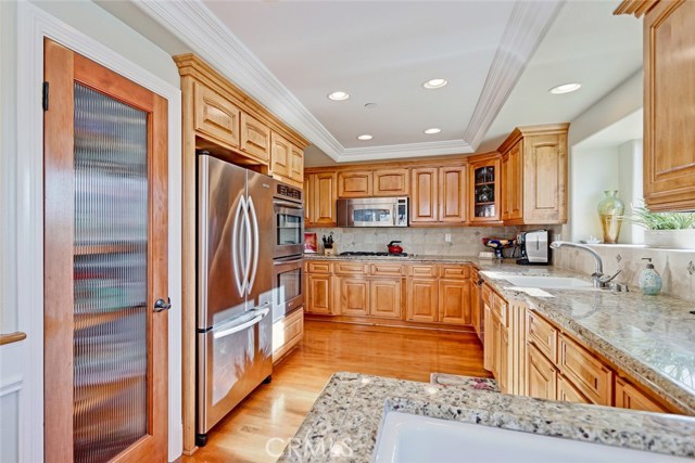 317 Anita Street, Redondo Beach, California 90278, 4 Bedrooms Bedrooms, ,3 BathroomsBathrooms,Residential,Sold,Anita,SB18047449