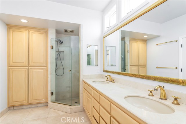 121 35th Street, Manhattan Beach, California 90266, 4 Bedrooms Bedrooms, ,4 BathroomsBathrooms,Residential,Sold,35th,SB19227401