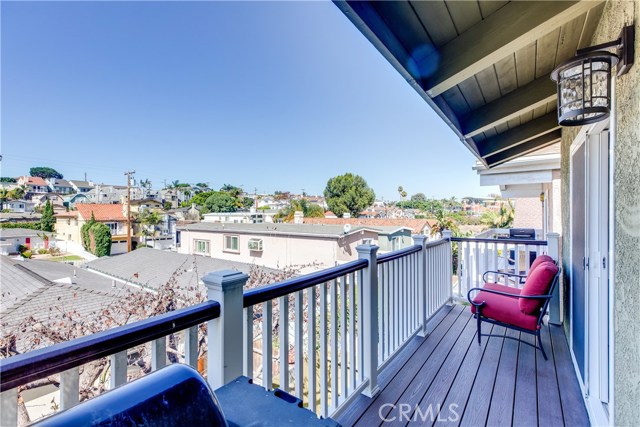 1729 Steinhart Avenue, Redondo Beach, California 90278, 3 Bedrooms Bedrooms, ,2 BathroomsBathrooms,Residential,Sold,Steinhart,SB19212753