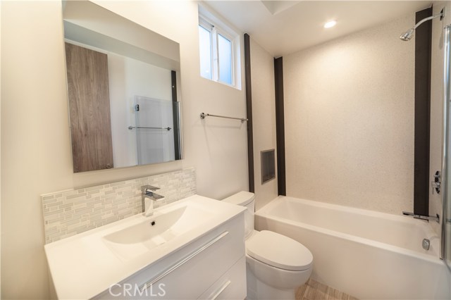 2713 Carnegie Lane, Redondo Beach, California 90278, 4 Bedrooms Bedrooms, ,4 BathroomsBathrooms,Residential,Sold,Carnegie,SB19228634
