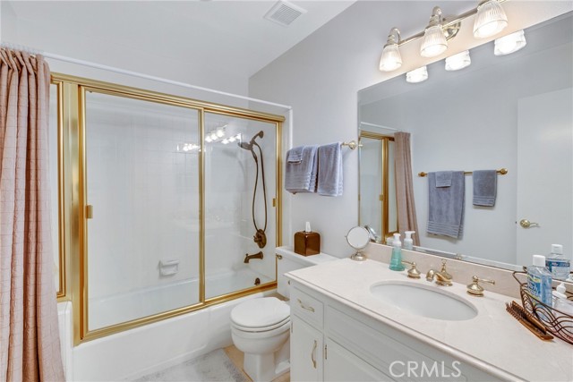 25 Via Granada, Rolling Hills Estates, California 90274, 3 Bedrooms Bedrooms, ,2 BathroomsBathrooms,Residential,Sold,Via Granada,TR21114102