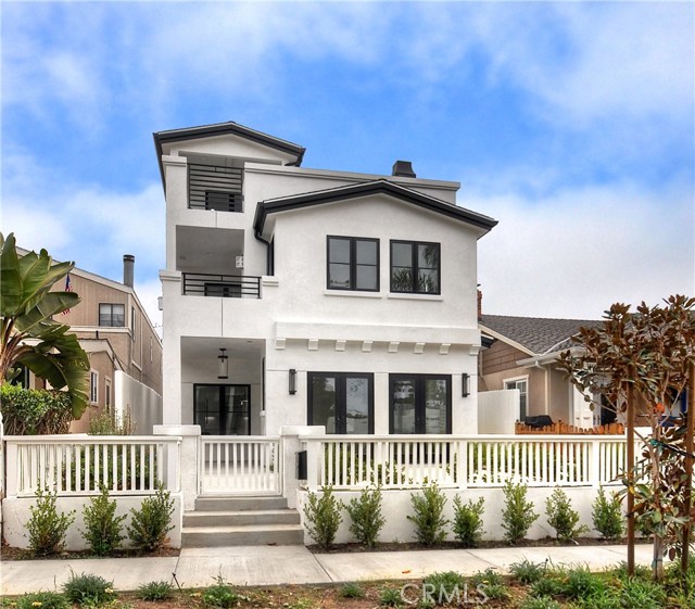 Photo of 608 Heliotrope Avenue, Corona del Mar, CA 92625