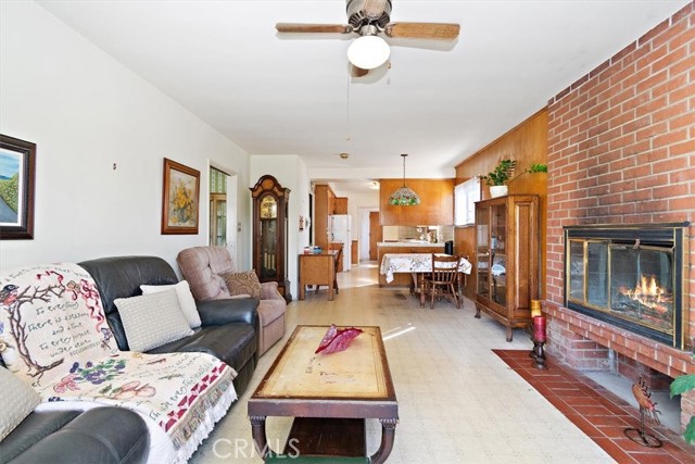 419 Avenue F, Redondo Beach, California 90277, 3 Bedrooms Bedrooms, ,2 BathroomsBathrooms,Residential,Sold,Avenue F,PV21173428