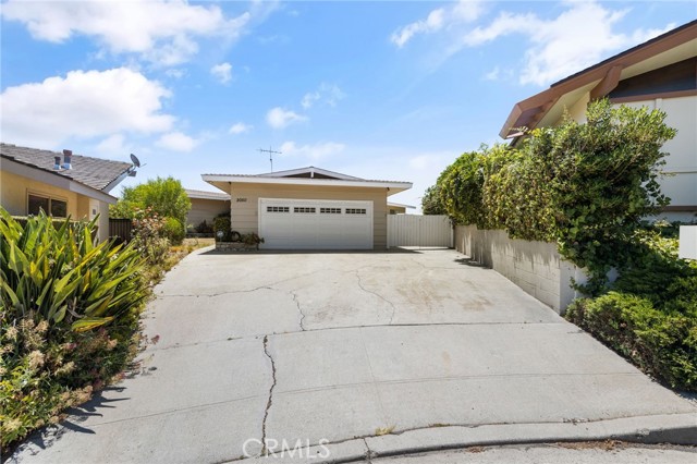 2050 Suana Drive, Rancho Palos Verdes, California 90275, 3 Bedrooms Bedrooms, ,2 BathroomsBathrooms,Residential,Sold,Suana,PW21144853
