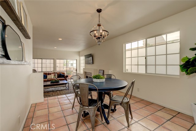 716 Lucia Avenue, Redondo Beach, California 90277, 3 Bedrooms Bedrooms, ,2 BathroomsBathrooms,Residential,Sold,Lucia,PV20207865