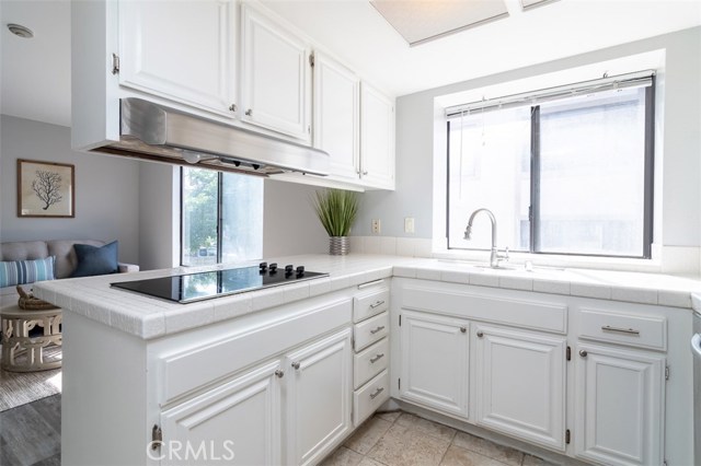 431 Broadway, Redondo Beach, California 90277, 3 Bedrooms Bedrooms, ,2 BathroomsBathrooms,Residential,Sold,Broadway,SB18158409