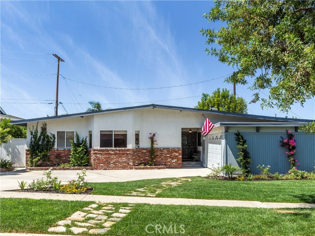 1811 Santa Rena Drive, Rancho Palos Verdes, California 90275, 4 Bedrooms Bedrooms, ,3 BathroomsBathrooms,Residential,Sold,Santa Rena,PV17155978