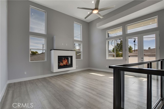 LIVING ROOM FIREPLACE