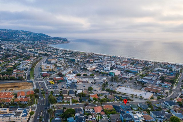 323 Avenue G, Redondo Beach, California 90277, 4 Bedrooms Bedrooms, ,1 BathroomBathrooms,Residential,Sold,Avenue G,PV21158630