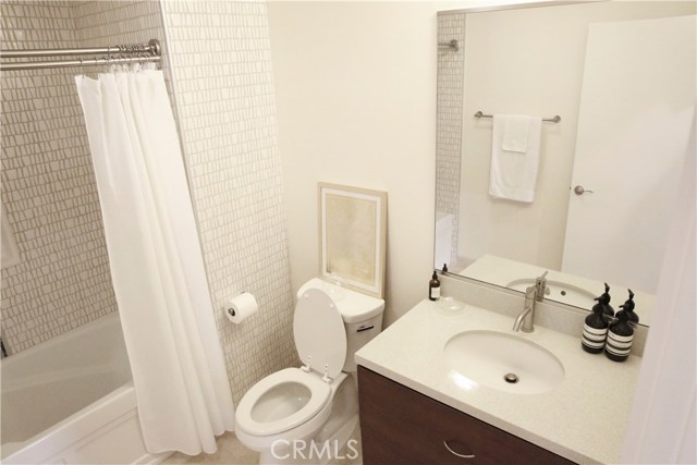 2 Bed Home for Sale in Los Angeles, California