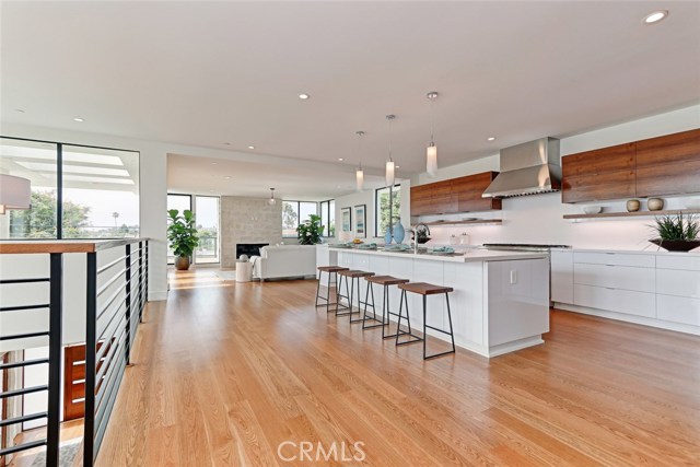 1154 6th Street, Hermosa Beach, California 90254, 4 Bedrooms Bedrooms, ,5 BathroomsBathrooms,Residential,Sold,6th,SB19225837