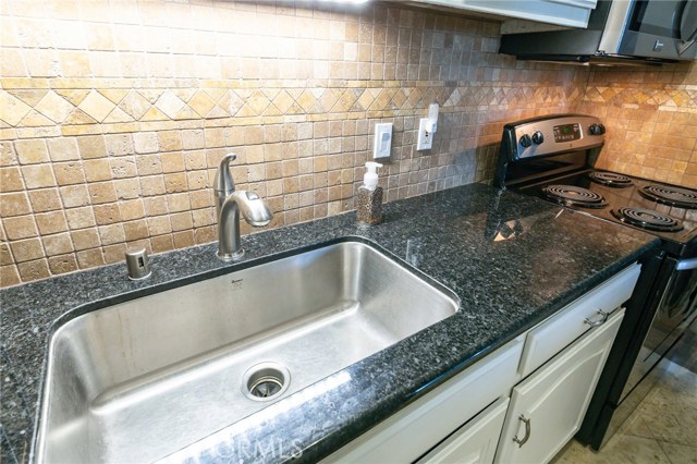 631 Prospect Avenue, Redondo Beach, California 90277, 2 Bedrooms Bedrooms, ,2 BathroomsBathrooms,Residential,Sold,Prospect,SB20199042