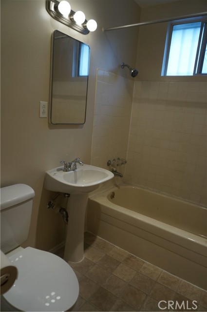  Income Home for Sale in Hawthorne, California