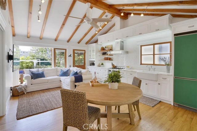 533 5th Street, Manhattan Beach, California 90266, 2 Bedrooms Bedrooms, ,1 BathroomBathrooms,Residential,Sold,5th,SB21107538