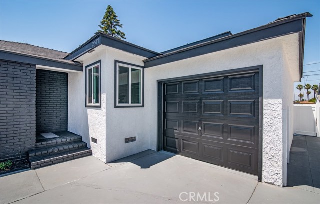 2517 Fisk Lane, Redondo Beach, California 90278, 4 Bedrooms Bedrooms, ,3 BathroomsBathrooms,Residential,Sold,Fisk,SB20145075