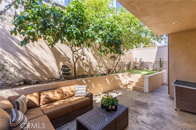 621 Broadway, Redondo Beach, California 90277, 4 Bedrooms Bedrooms, ,2 BathroomsBathrooms,Residential,Sold,Broadway,SB21036343