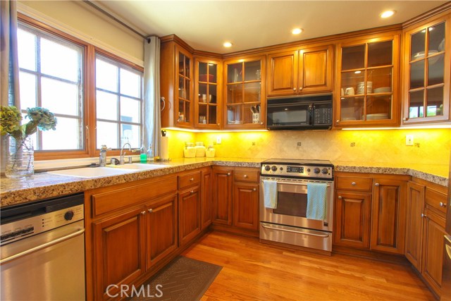 2213 Mathews Avenue, Redondo Beach, California 90278, 3 Bedrooms Bedrooms, ,2 BathroomsBathrooms,Residential,Sold,Mathews,SB17158341