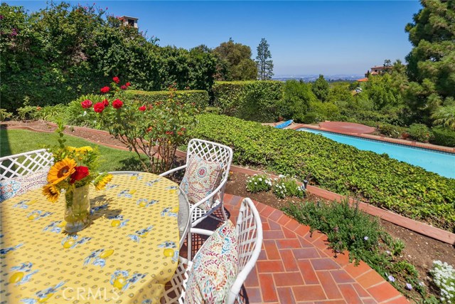 908 Via Del Monte, Palos Verdes Estates, California 90274, 4 Bedrooms Bedrooms, ,2 BathroomsBathrooms,Residential,Sold,Via Del Monte,SB17193369